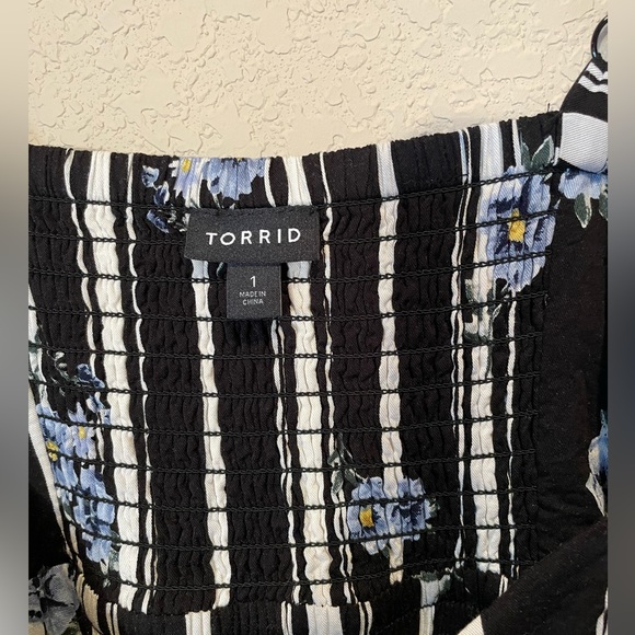 Torrid Challis Culotte Jumpsuit - Picture 3 of 5